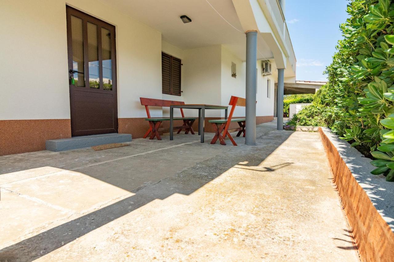 Apartment Dumicic 2 Mundanije Екстериор снимка